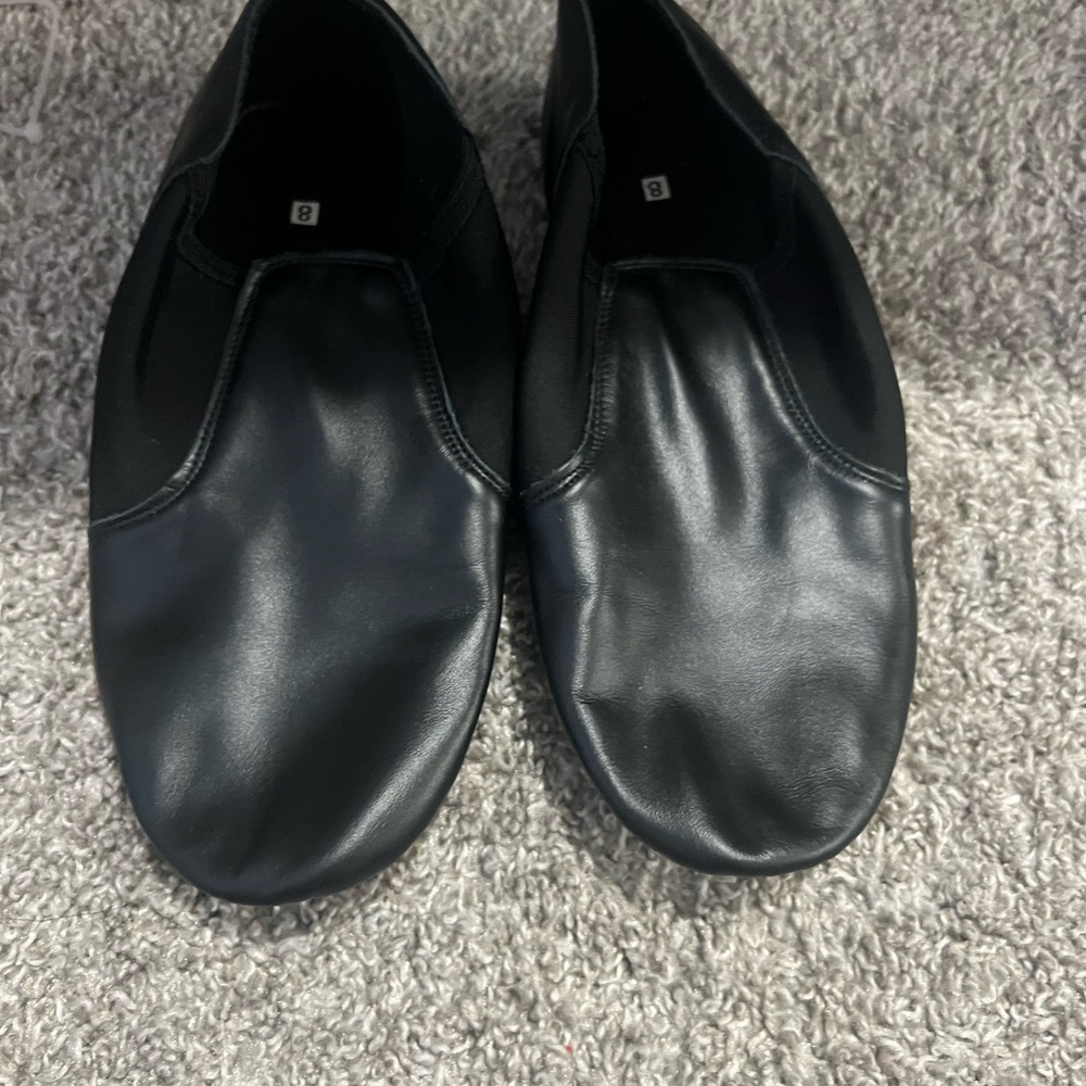 Black and nude jazz shoes